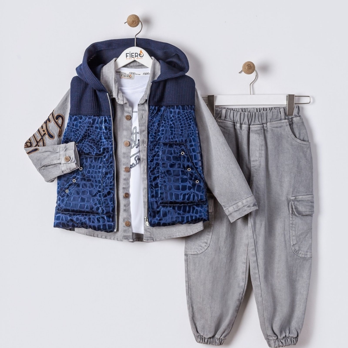 ERKEK 6/9 YAŞ YANDAN CEPLİ KAPŞON YELEKLİ ÇOCUK 4