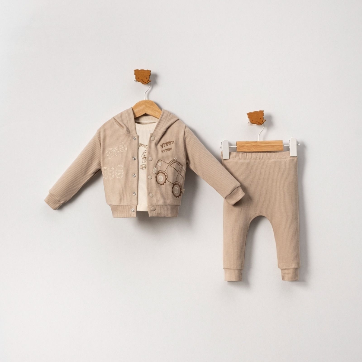 ERKEK 9/24 AY ARABA NAKIŞLI 3’LÜ ERKEK TAKIM