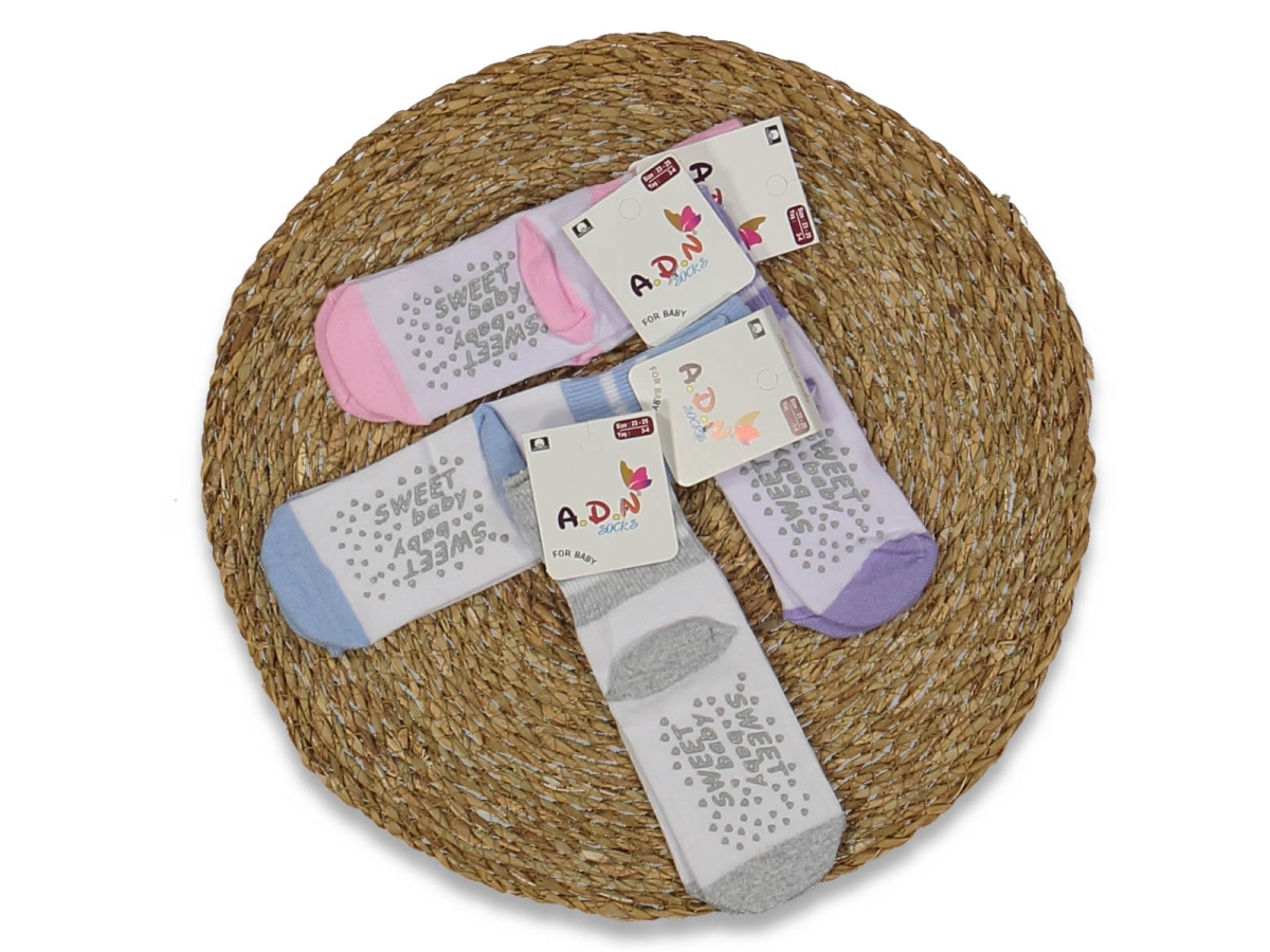 KIZ 1/2 YAŞ DESENLİ ABS UZUN SOKET ÇORAP