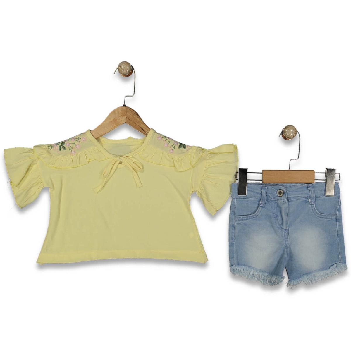 KIZ 1/5 YAŞ OMUZ ÇİÇEK NAKIŞLI KOT ŞORTLU  TAKIM