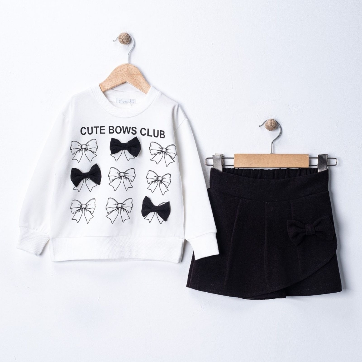 KIZ 2/5 YAŞ PAPYONLU ŞORT ETEK TAKIM