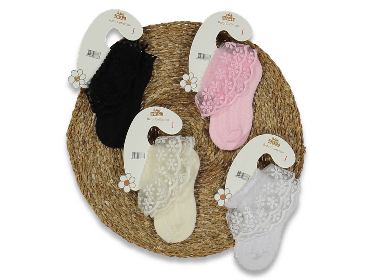 KIZ 3 YAŞ DANTELLİ ÇORAP