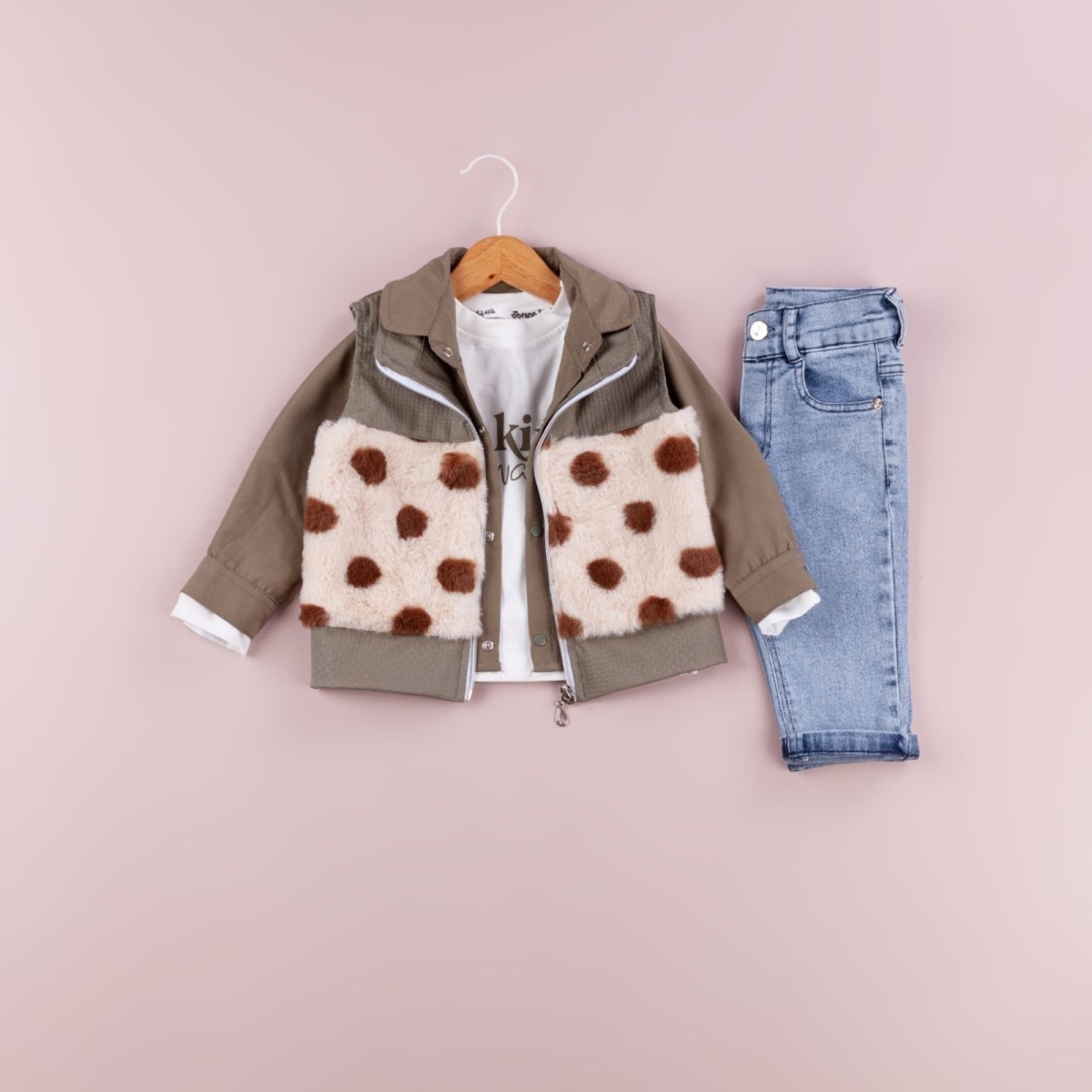 KIZ 6/24 AY PUANLI PELUŞ 4 LÜ YELEK TAKIM