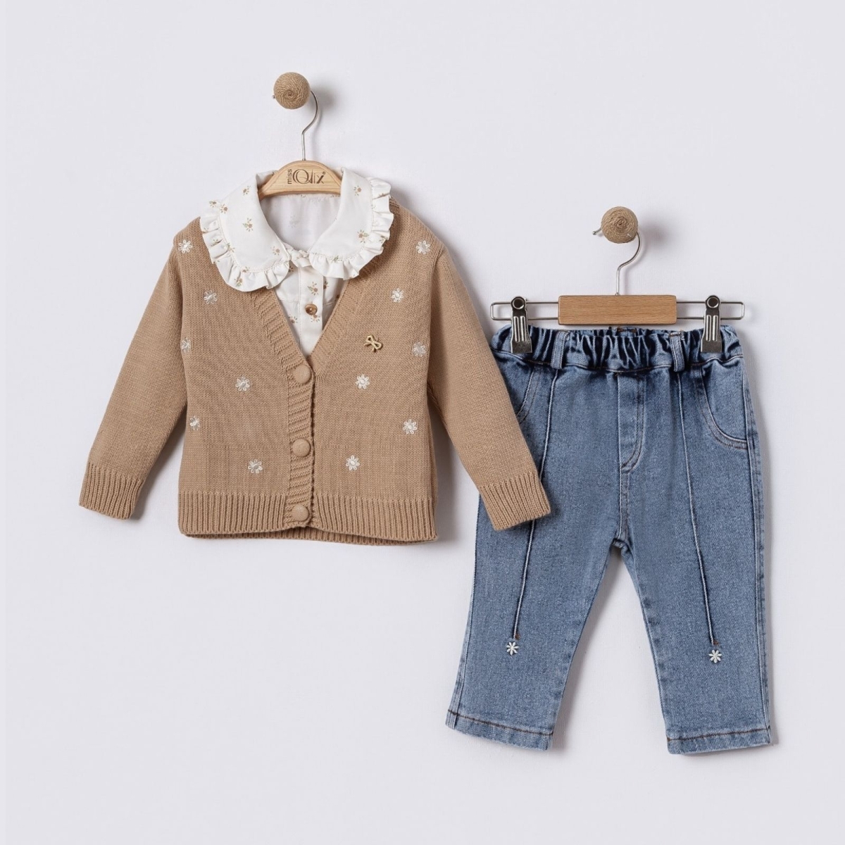 KIZ 9/24 AY DESENLİ GÖMLEK NAKIŞLI TRİKOLU TAKIM