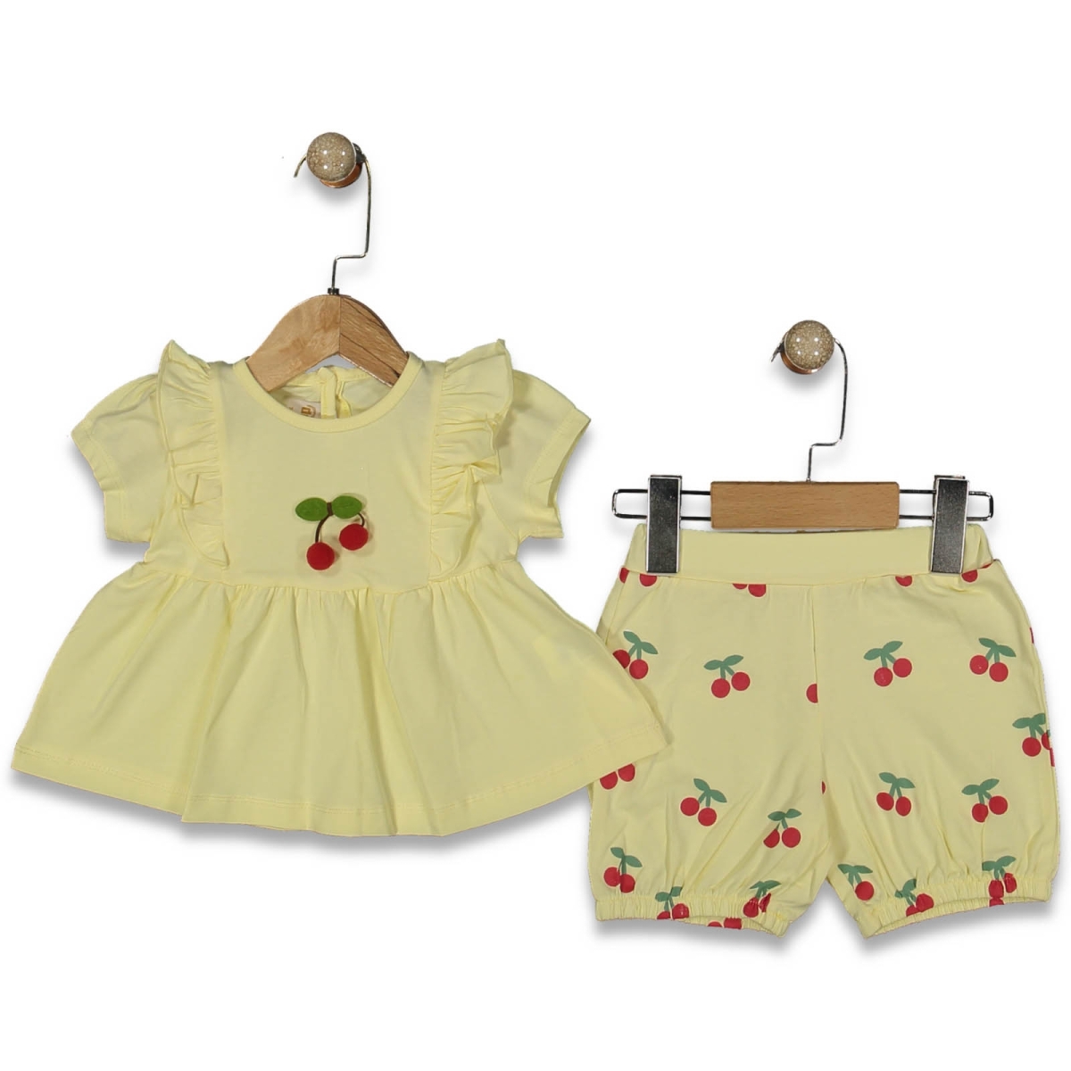 KIZ 9/24 AY KİRAZ AKSESUARLI ŞORTLU  TAKIM