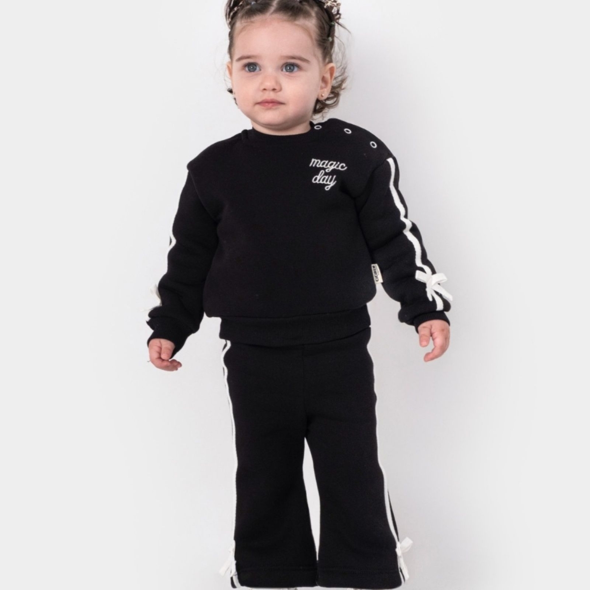 KIZ 9/24 AY MAGİC DAY NAKIŞLI FİYONK DETAYLI TAKIM