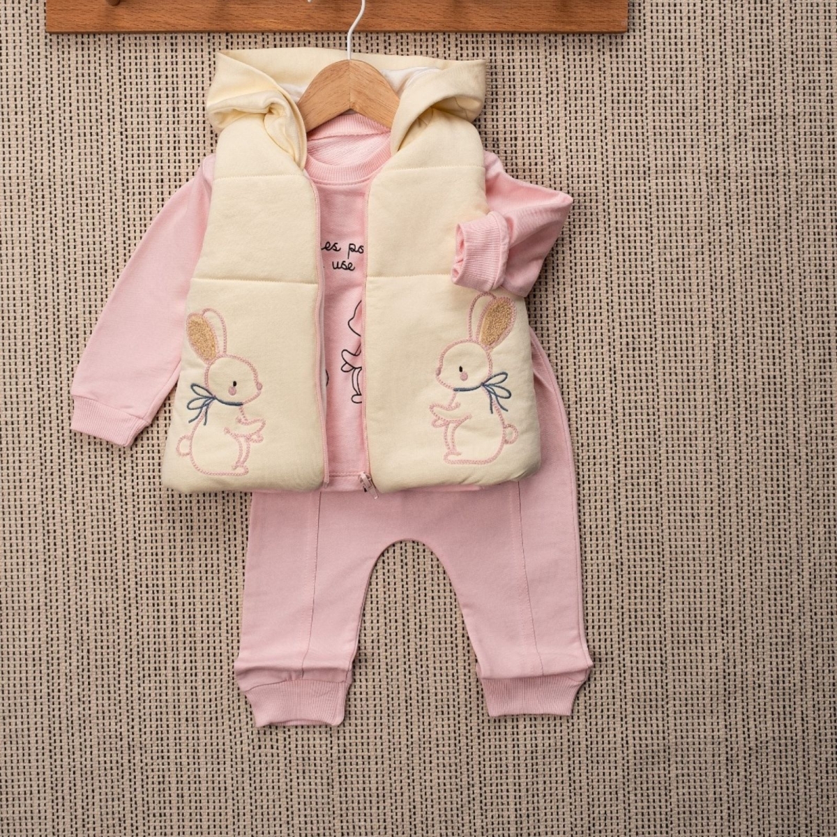 KIZ 9/24 AY TAVŞAN NAKIŞLI AYLIK TAKIM