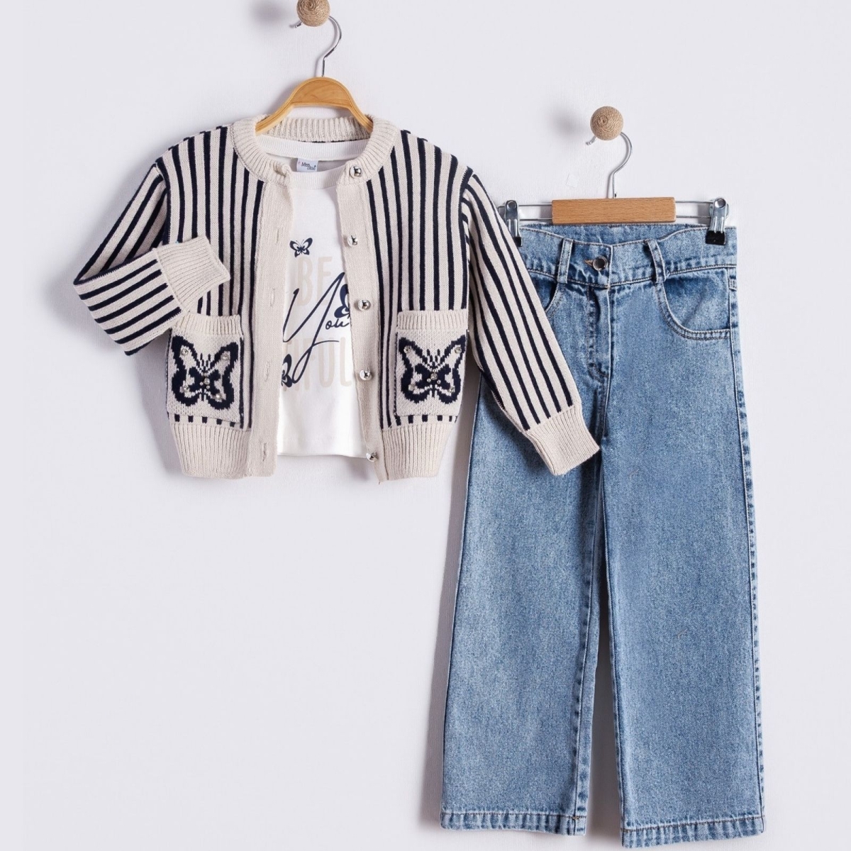 MİSSELİTTE 727-KIZ 2/5 YAŞ ÇİZGİLİ TRİKO TAKIM