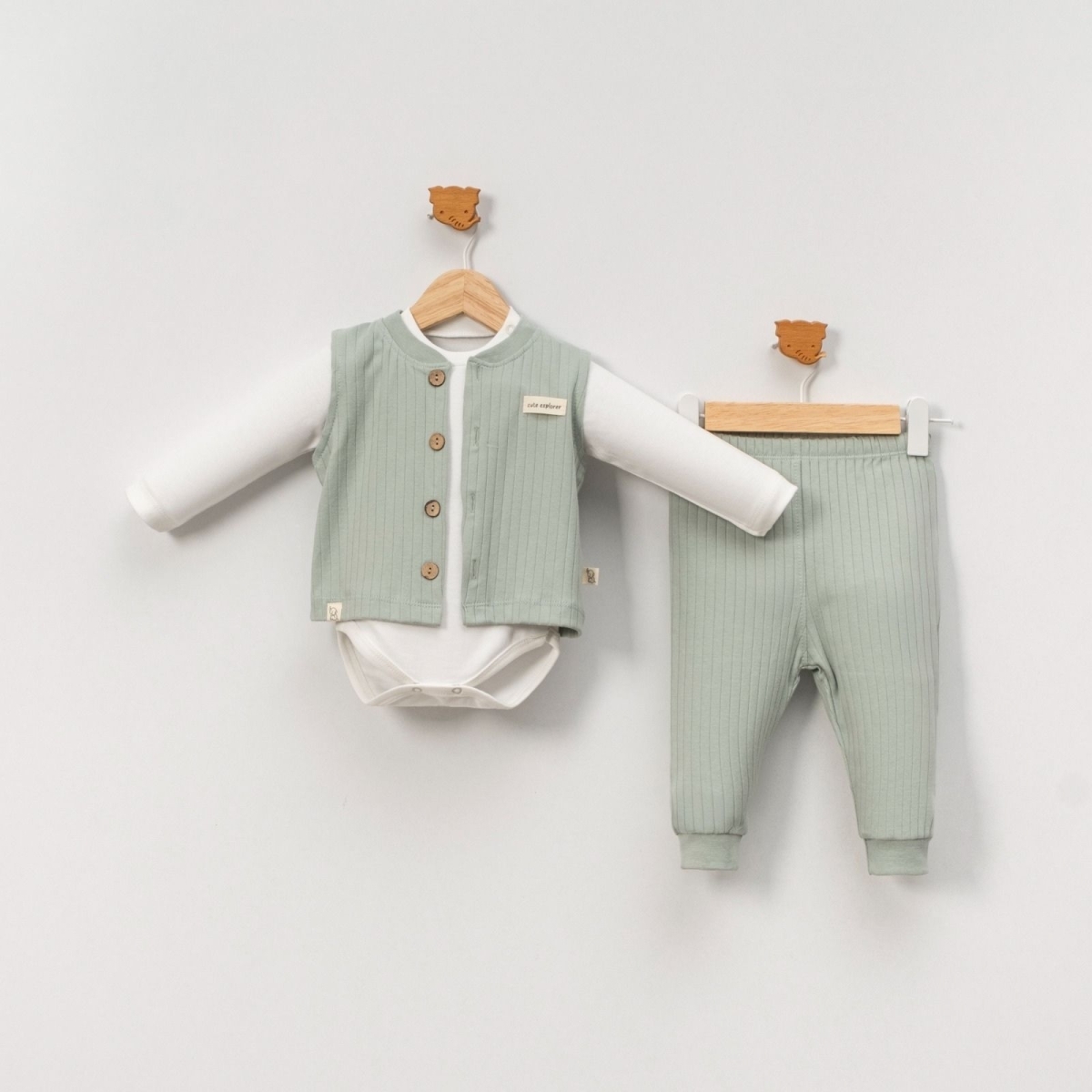 UNISEX 9/18 AY GENİŞ RAPORLU YELEKLİ 3’LÜ TAKIM