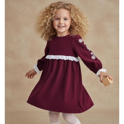 KOL NAKIŞLI BEL FİSTOLU KADİFE ELBİSE