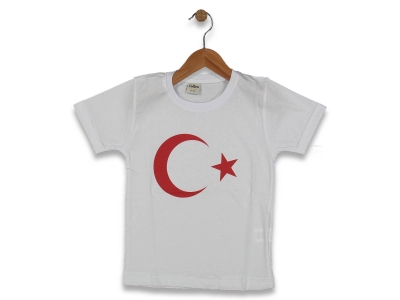 ERKEK 5/8 YAŞ BEYAZ BAYRAK BASKILI TİŞÖRT