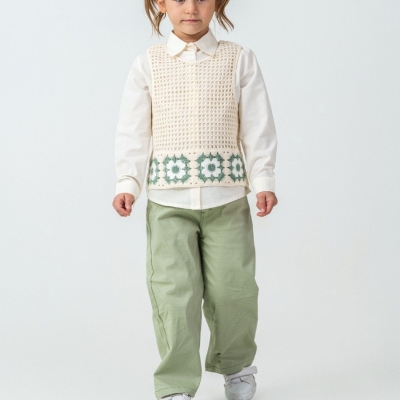 KIZ 2/5 YAŞ DANTEL YELEKLİ  KARE DESENLİ ÜÇLÜ TAKI